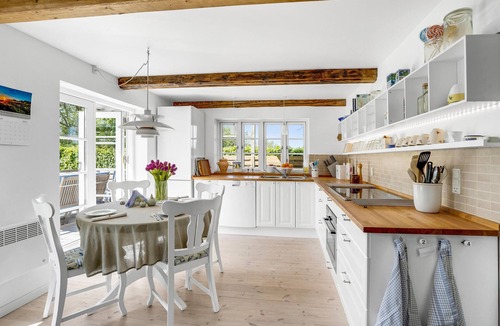 Follenslev House | Charming, year-round cottage in a unique location in Vesterlyng, Havnsø.