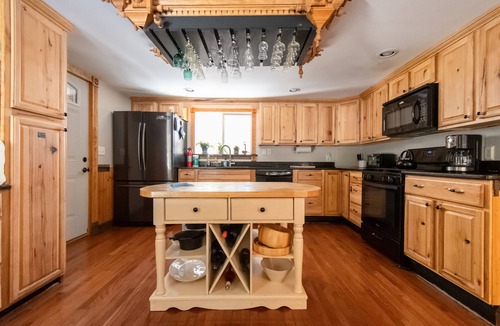 Munnsville Cottage | Charming year round cottages on Waterfall