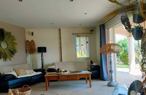 Pont-Saint-Esprit Villa | Charming zen villa, luxury, calm, view, Ardèche, Uzès, Avignon, Provence