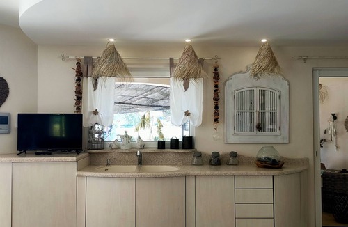 Pont-Saint-Esprit Villa | Charming zen villa, luxury, calm, view, Ardèche, Uzès, Avignon, Provence