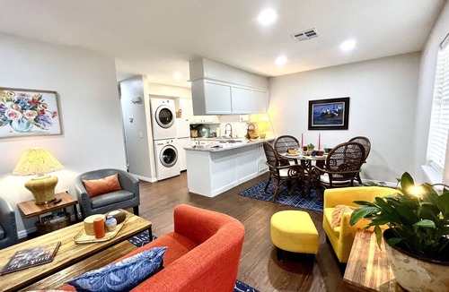 Weatherford Apartment | Charmingly Colorful 2 Bedroom Unit near SWOSU