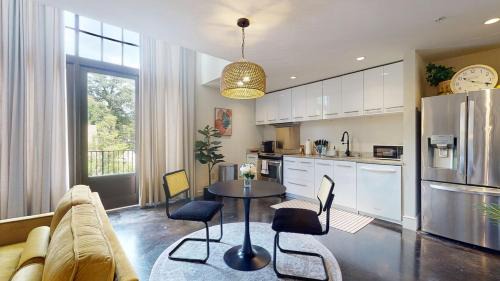 Montgomery Apartment | Charmingly Trendy Cloverdale Loft - Gated Parking!