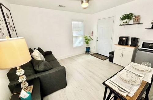 Auburn Apartment | Charmingstudio+WIFI+close to main shopping centers