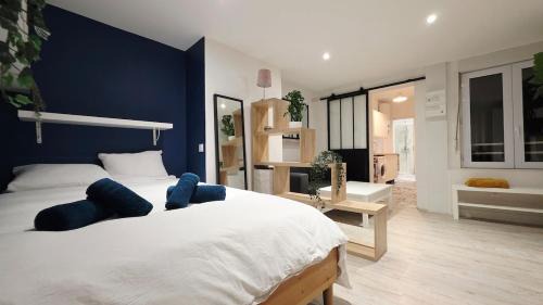 Saint-Pol-sur-Mer Apartment | Charmissime