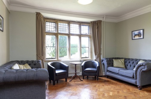 Charney Bassett House | Charney Manor