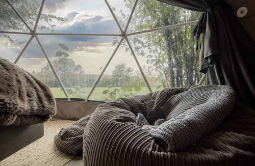 Chiddingstone Hoath Ski Chalet | Chartwell Luxury Dome