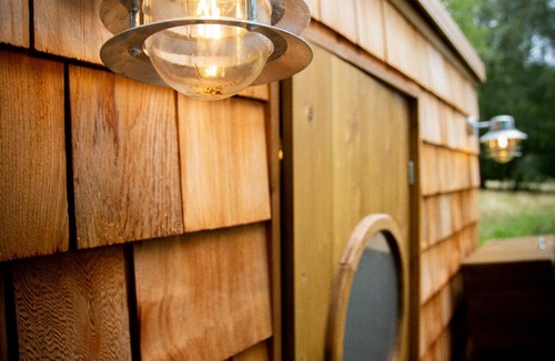 Chiddingstone Hoath Ski Chalet | Chartwell Luxury Dome