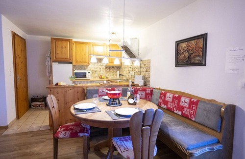 Valsot Apartment | Chasa Patgific Studio : Cozy Holiday Studio in Ramosch