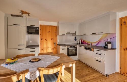 Valsot Apartment | Chasa Plajet