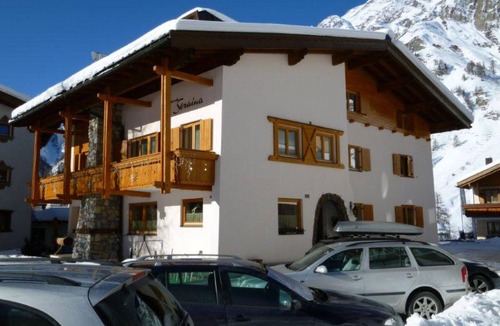 Ravaisch Apartment | Chasa SERAINA, (Samnaun-Dorf). by Interhome