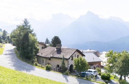 Engadin Scoul Apartment | Chasa Ulrica