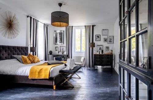 Saint-Etienne-de-Saint-Geoirs House | Chateau des Ayes - Chambres & suites