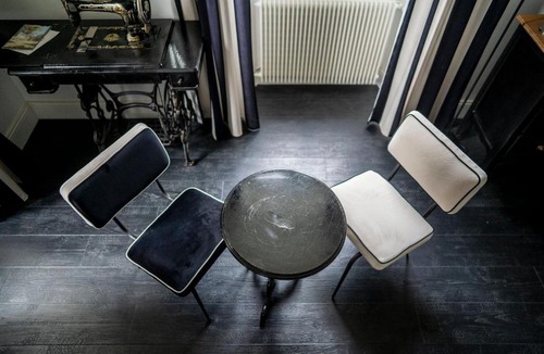 Saint-Etienne-de-Saint-Geoirs House | Chateau des Ayes - Chambres & suites