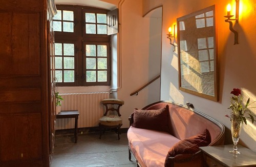 Saint-Andre-de-Majencoules House | Chateau du rey Restaurant L'Abeuradou