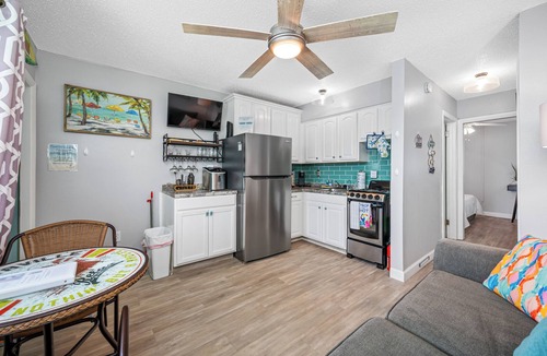 Belleair Beach Condo | Chateau 4E- Beachfront Condo with Pool Closed Special Discounts!