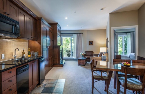 Mont-Tremblant Hotel | Chateau Beauvallon