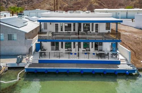 Cienega Springs House | Chateau Bleu, Canal front Stunner