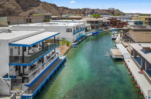 Cienega Springs House | Chateau Bleu, Canal front Stunner