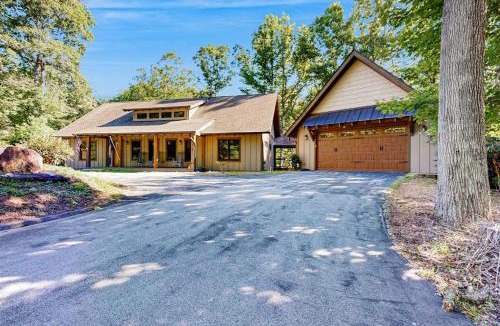 Pisgah Forest House | Chateau Boylston