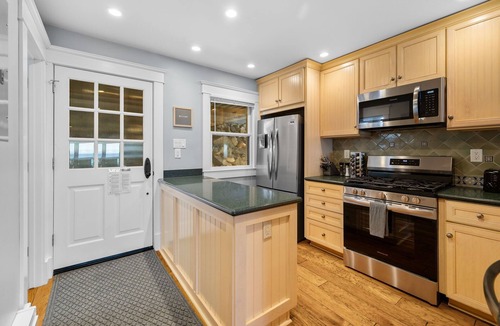 Tahoya Shores Condo | Chateau Chamonix 37 - Updated Tahoe Lakefront Condo with 2 Balconies, Beach Access, near Kings Beach