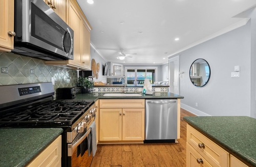 Tahoya Shores Condo | Chateau Chamonix 37 - Updated Tahoe Lakefront Condo with 2 Balconies, Beach Access, near Kings Beach