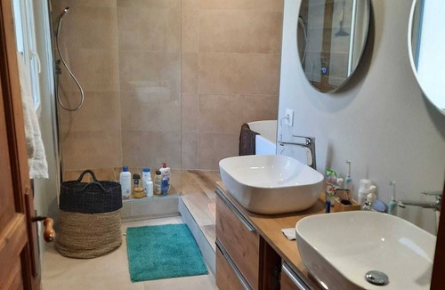 Roquemaure House | Chateau/Country House