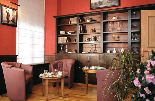 Baume-les-Dames Hotel | Chateau d'As