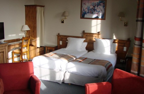 Baume-les-Dames Hotel | Chateau d'As