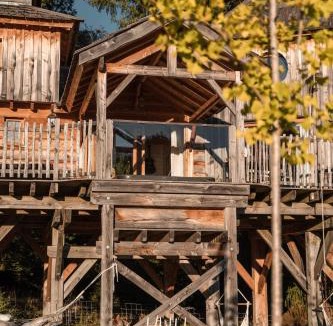 Chavanat House | Chateau de Memanat