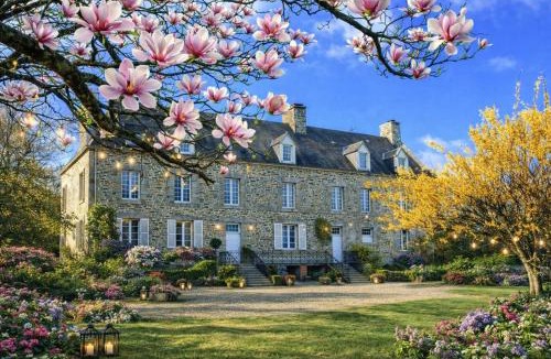 Isigny-le-Buat Bed & Breakfast | Chateau d'Isigny - Normandie - Country House
