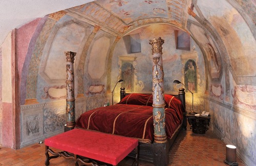 Beaujolais Pierres Dorees Hotel | Chateau de BAGNOLS