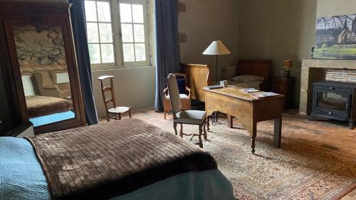 Montourtier Bed & Breakfast | Chateau de Bourgon