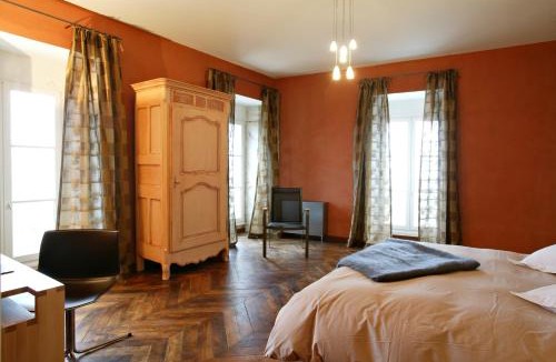Chassagne-Montrachet Bed & Breakfast | Chateau de Chassagne-Montrachet