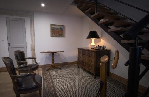 Champdolent Hotel | Chateau De Champdolent