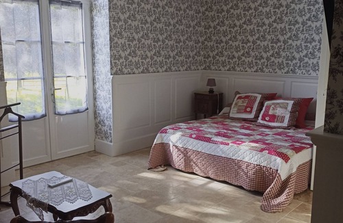 Tresnay Bed & Breakfast | Chateau de Chavannes