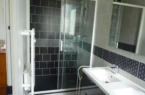 Comblessac Bed & Breakfast | chateau de Craon