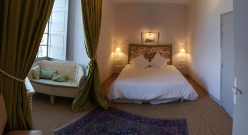 Durtal Bed & Breakfast | Chateau de Durtal
