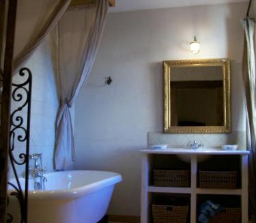 Concremiers House | Chateau de Forges