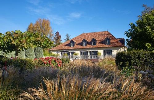 Port-Lesney Hotel | Chateau De Germigney