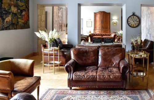 Vernantes Apartment | Chateau De Jalesnes