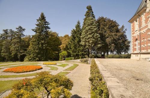 Joyeux Bed & Breakfast | Chateau de Joyeux - Chambres d'Hotes