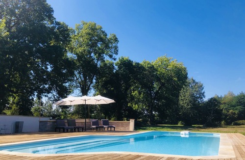Saint-Laurent House | CHATEAU DE LA COUTERE, Votre château privé, avec piscine situé une vallée privée
