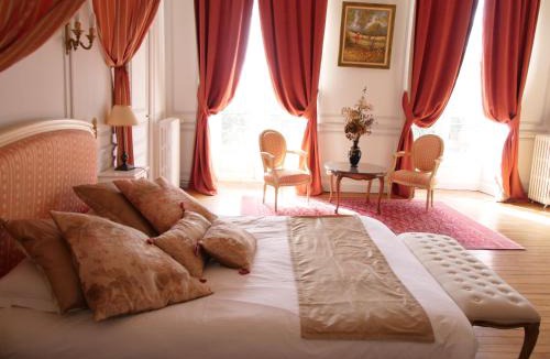 Le Chatellier Bed & Breakfast | Chateau de la Foltière