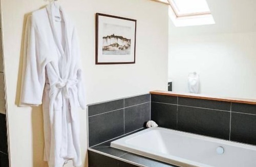Salechan Bed & Breakfast | Chateau de la Lanette