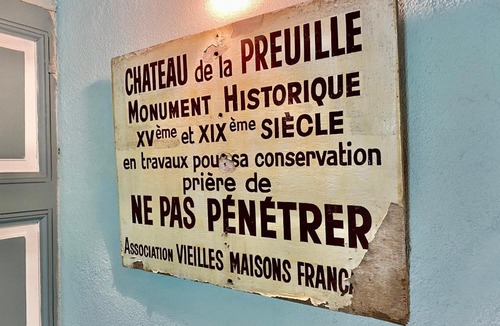 Saint-Hilaire-de-Loulay House | Chateau de la Preuille Gites