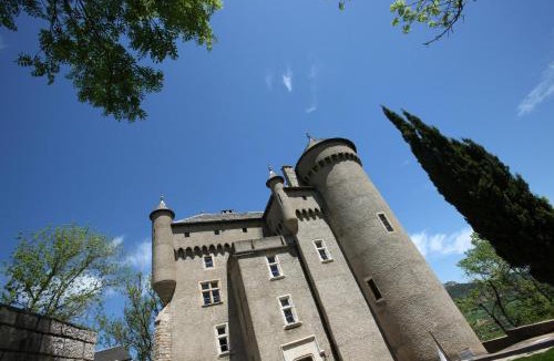 Riviere-sur-Tarn House | Chateau de Lugagnac