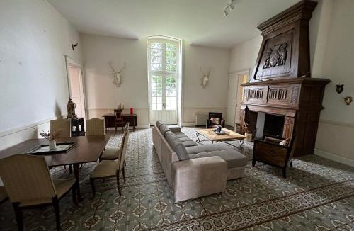 Espiens House | Chateau de Mazelieres