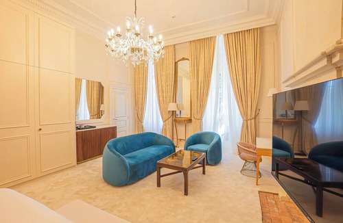 Briollay Hotel | Chateau de Noirieux