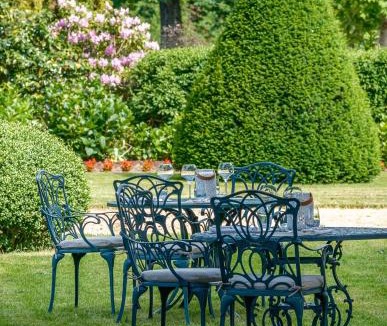 Saint-Patrice Hotel | Chateau De Rochecotte