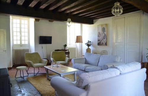 Corancy House | Chateau de Salorges - Chateau gite